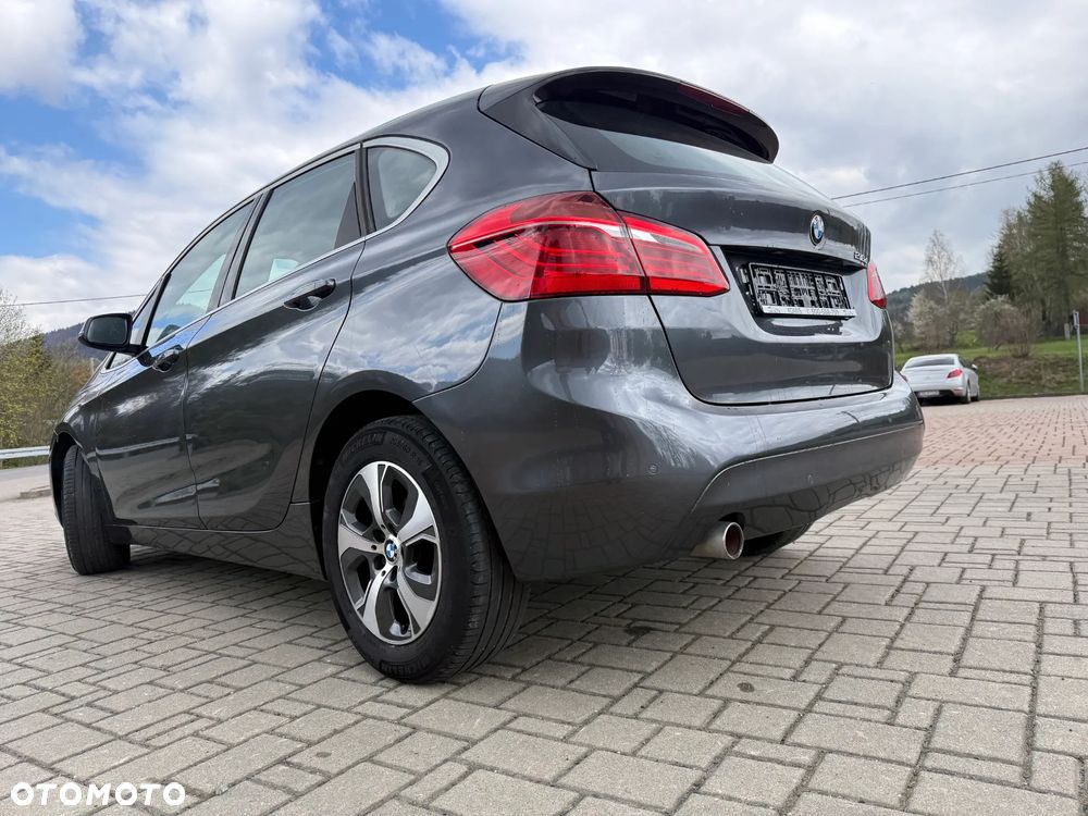 BMW Seria 2 216d - 7