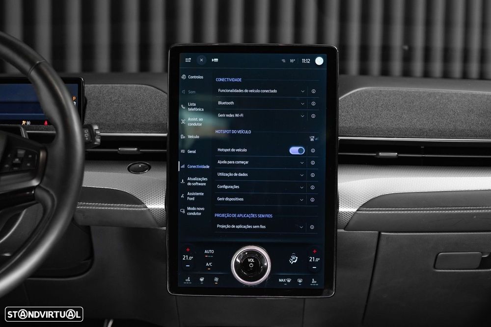 Ford Mustang Mach-E Standard - 34