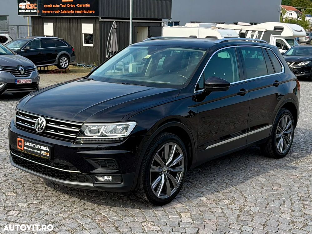VOLKSWAGEN Tiguan