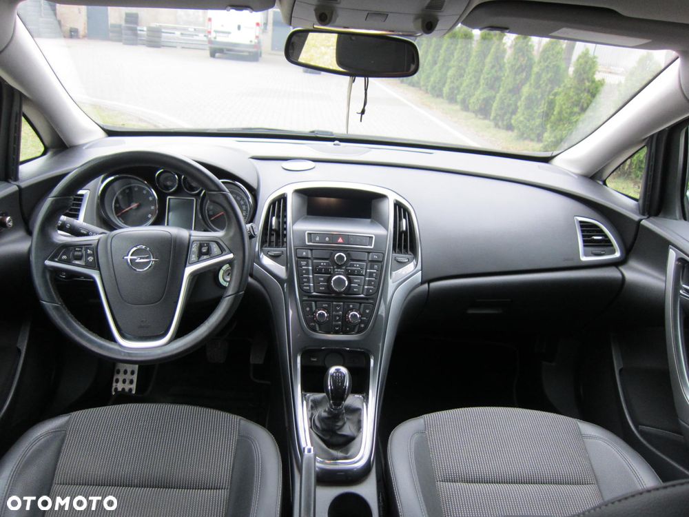 Opel Astra ver-1-6-cosmo - 15