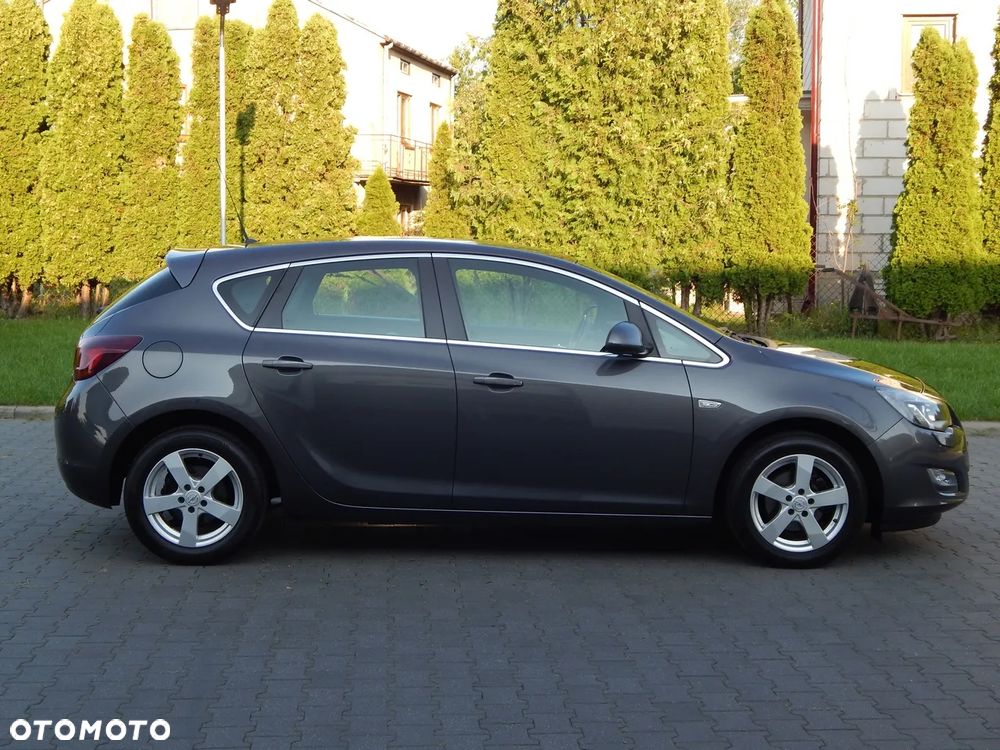 Opel Astra 1.4 Turbo Cosmo - 8
