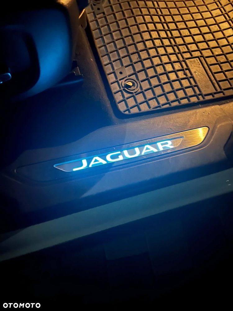 Jaguar F-Pace - 6