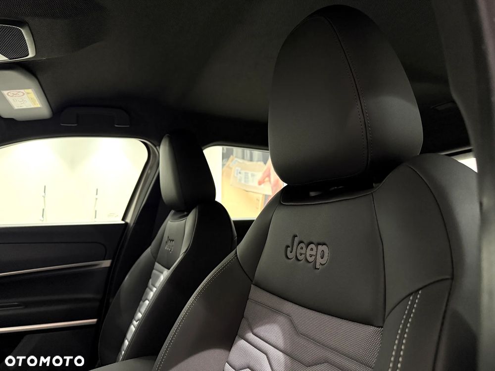 Jeep Avenger - 8