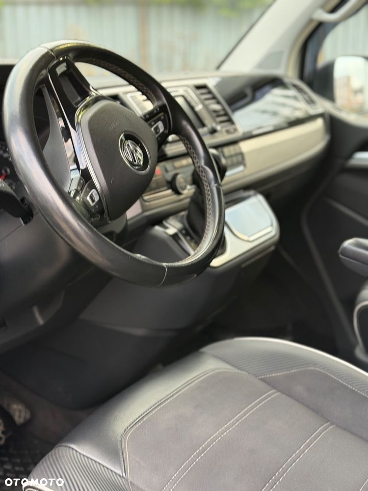 Volkswagen Multivan - 20