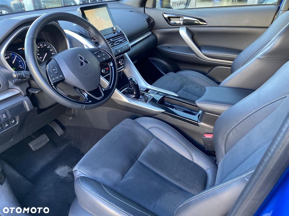 Mitsubishi Eclipse Cross - 11