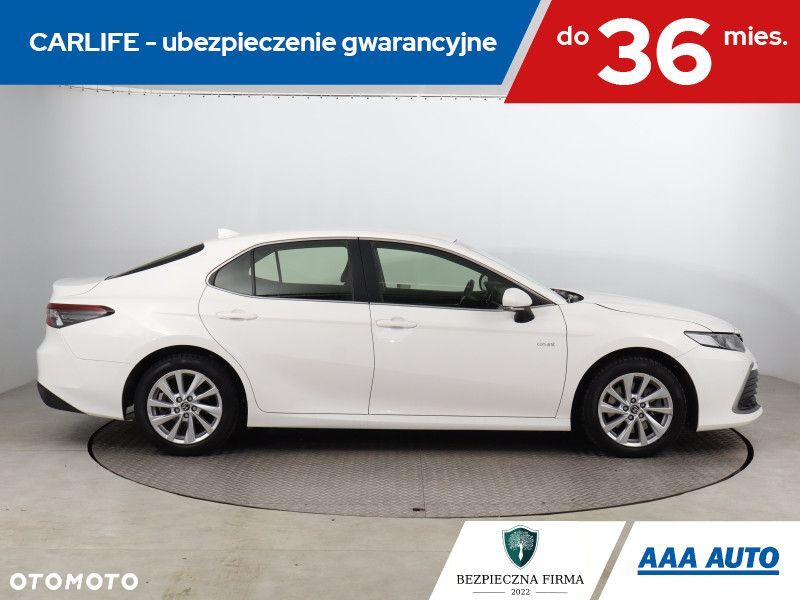 Toyota Camry - 8