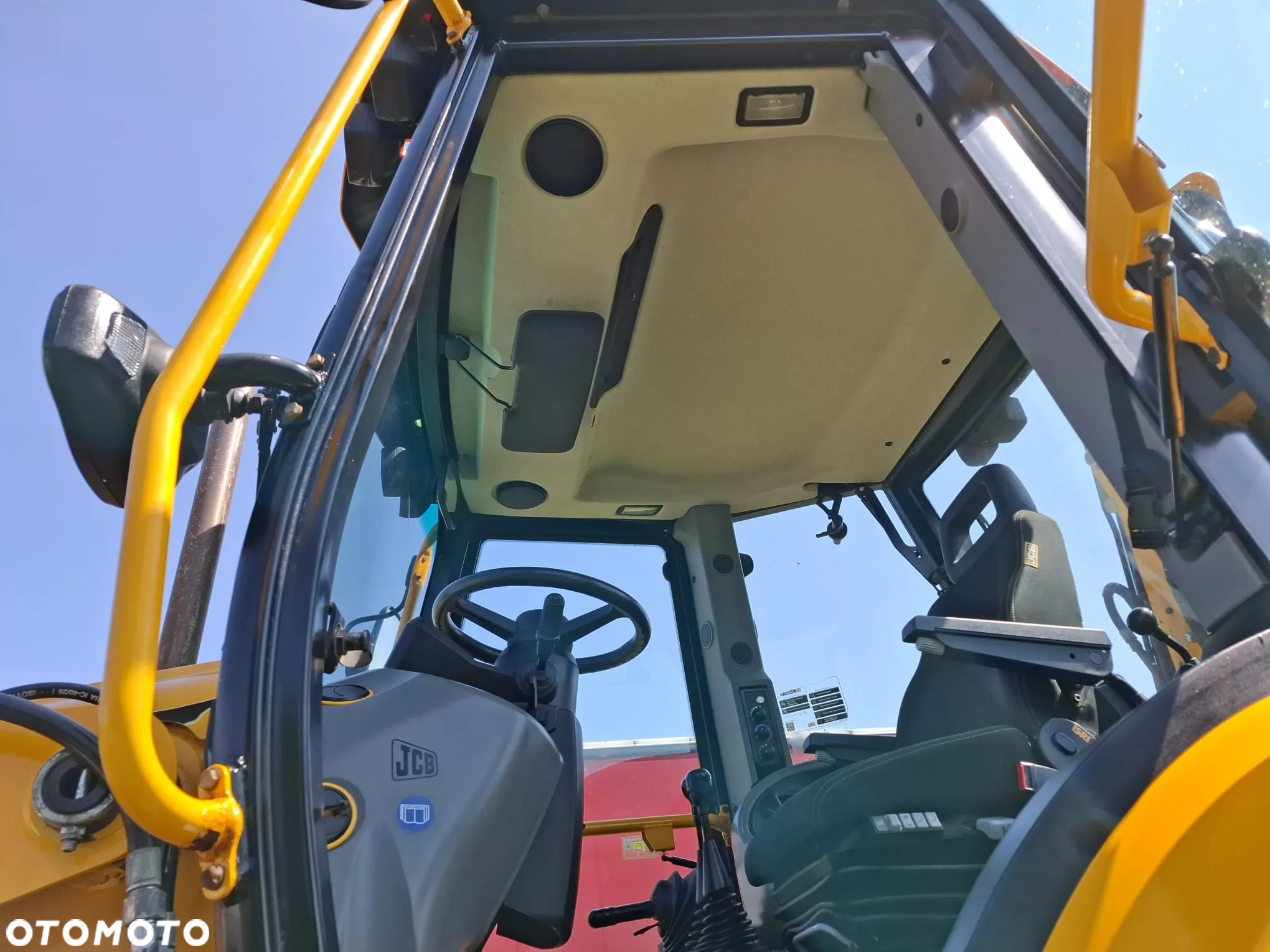 JCB 4CX - 36