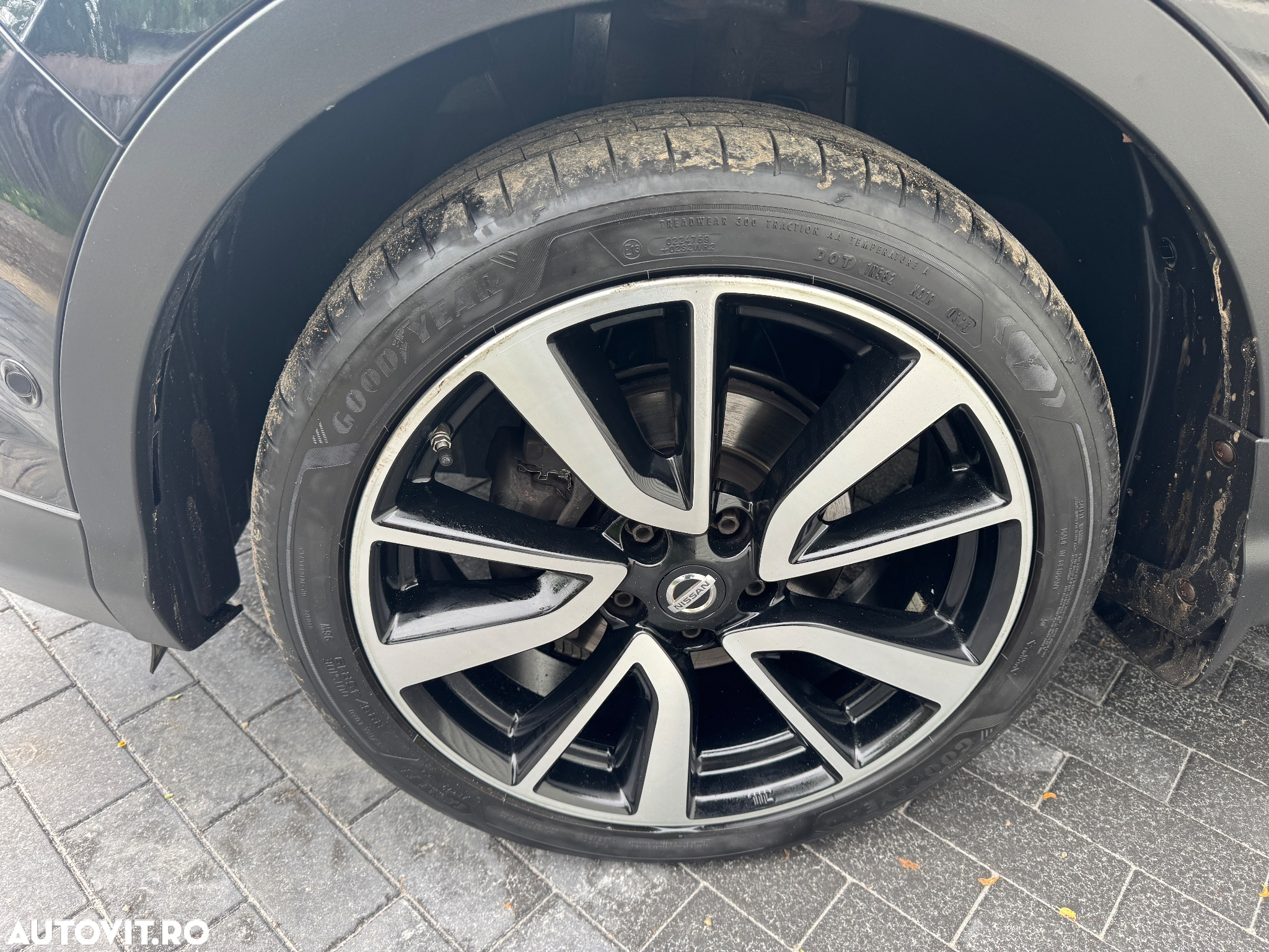 Nissan Qashqai 1.6 DCI 4 x 4 DPF tekna - 10