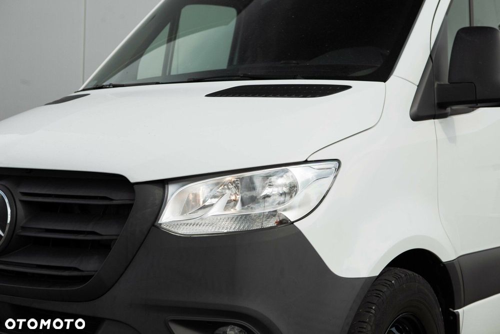 Mercedes-Benz eSprinter - 15