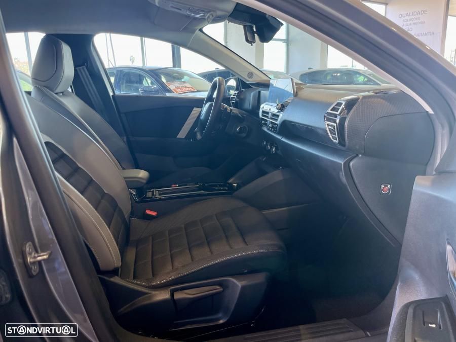 Citroën C4 1.2 Hybrid Plus e-DSC6 - 30