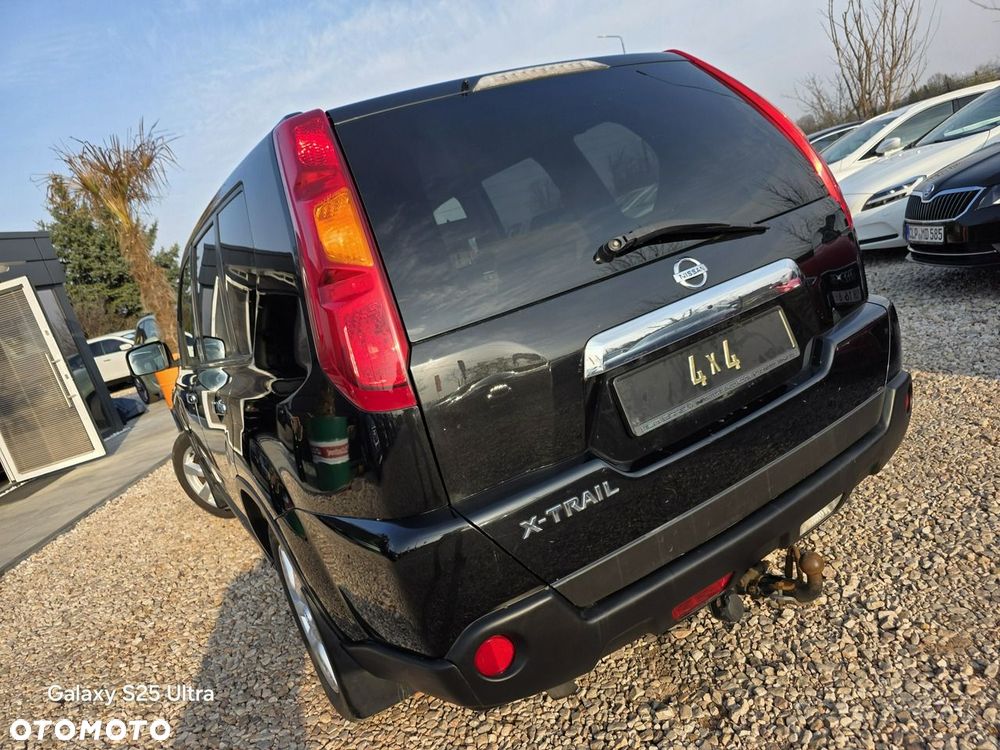 Nissan X-Trail 2.5 4x4 CVT-Automatik SE - 16