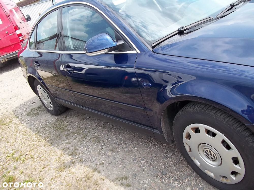 Volkswagen Passat 1.9 TDI - 9