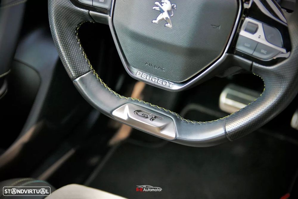 Peugeot e-2008 50 kWh GT - 21