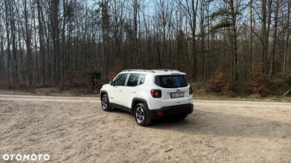 Jeep Renegade 1.6 E-TorQ Longitude FWD - 4