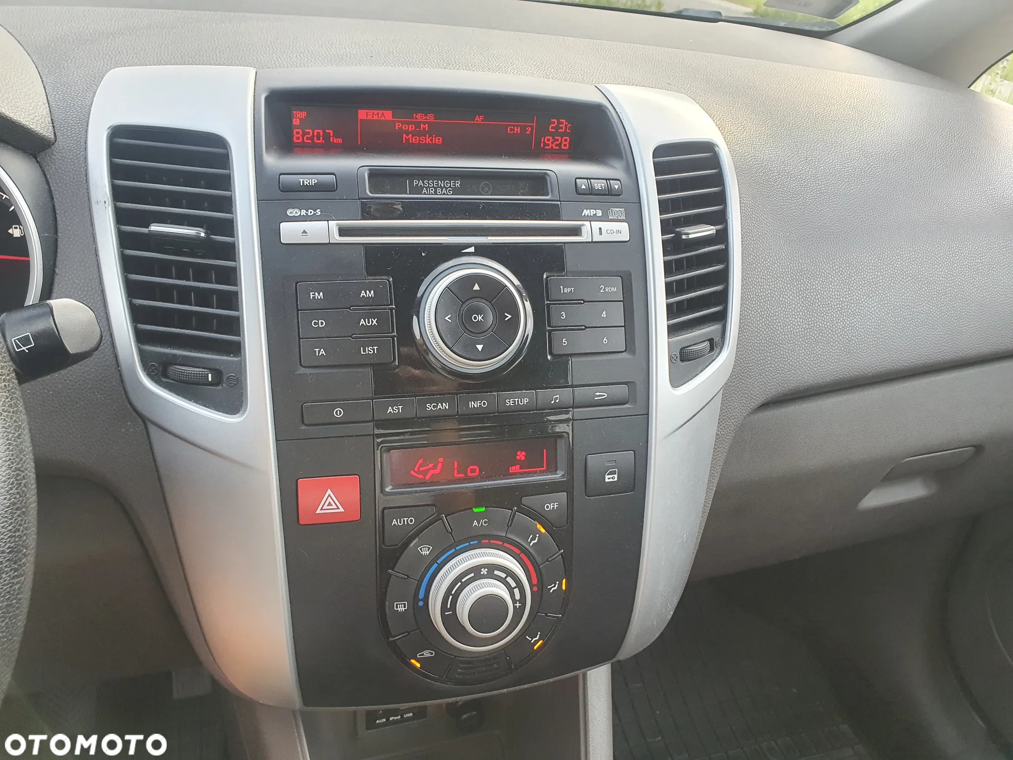 Kia Venga 1.6 L - 16