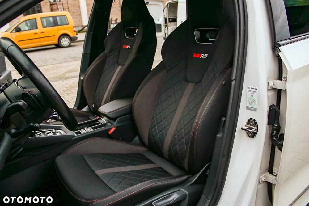 Skoda Octavia 2.0 TDI DSG 4x4 RS Plus - 32