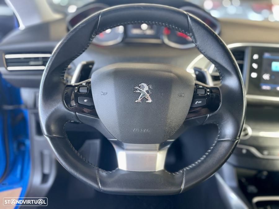 Peugeot 308 1.2 PureTech Allure Pack EAT8 - 11