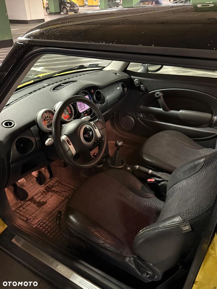 MINI Cooper Standard - 10