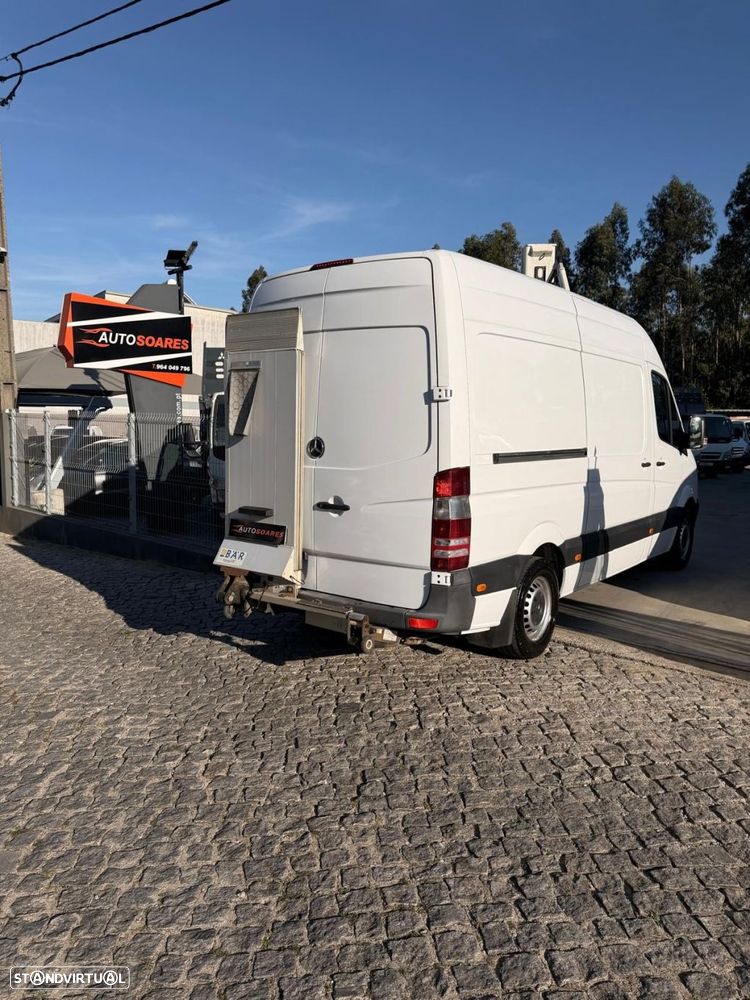 Mercedes-Benz Sprinter 313 c/ Plataforma - 1