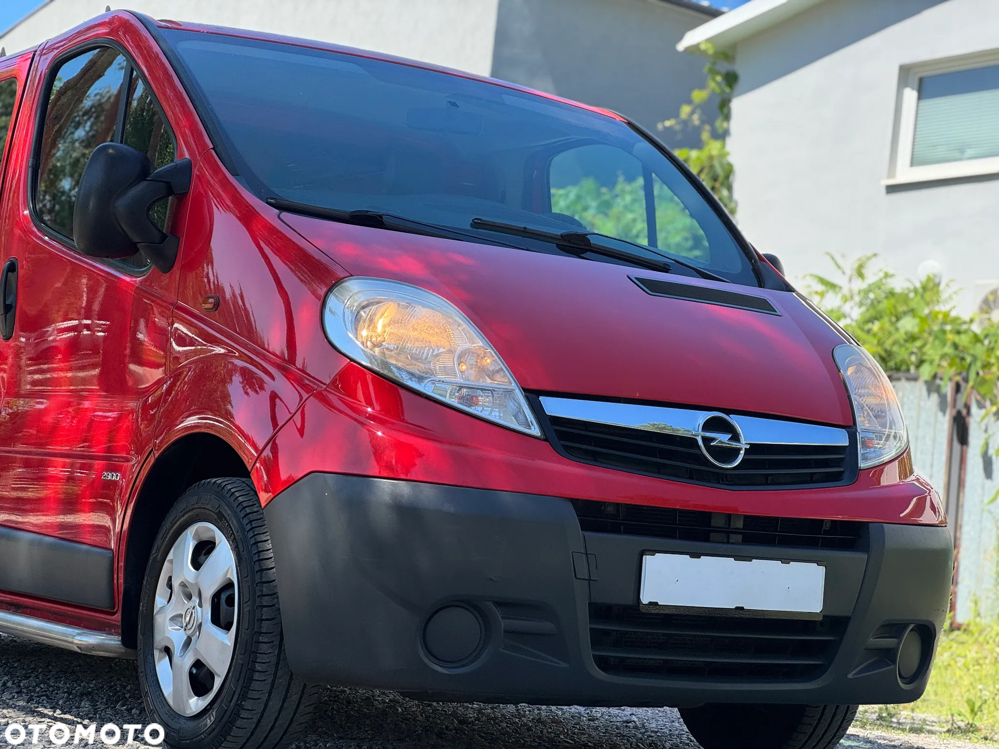 Opel Vivaro - 10