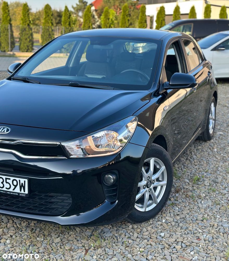 Kia Rio 1.4 L - 4