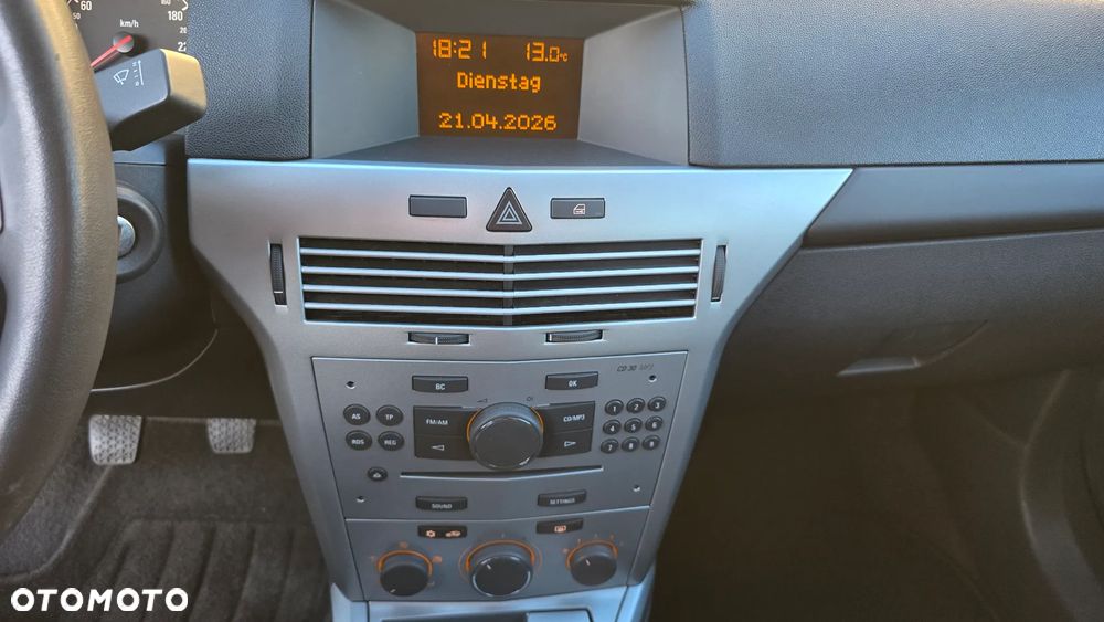 Opel Astra - 33