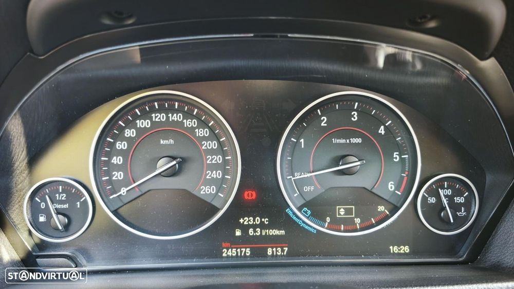 BMW 318 d Touring Line Sport Shadow - 26
