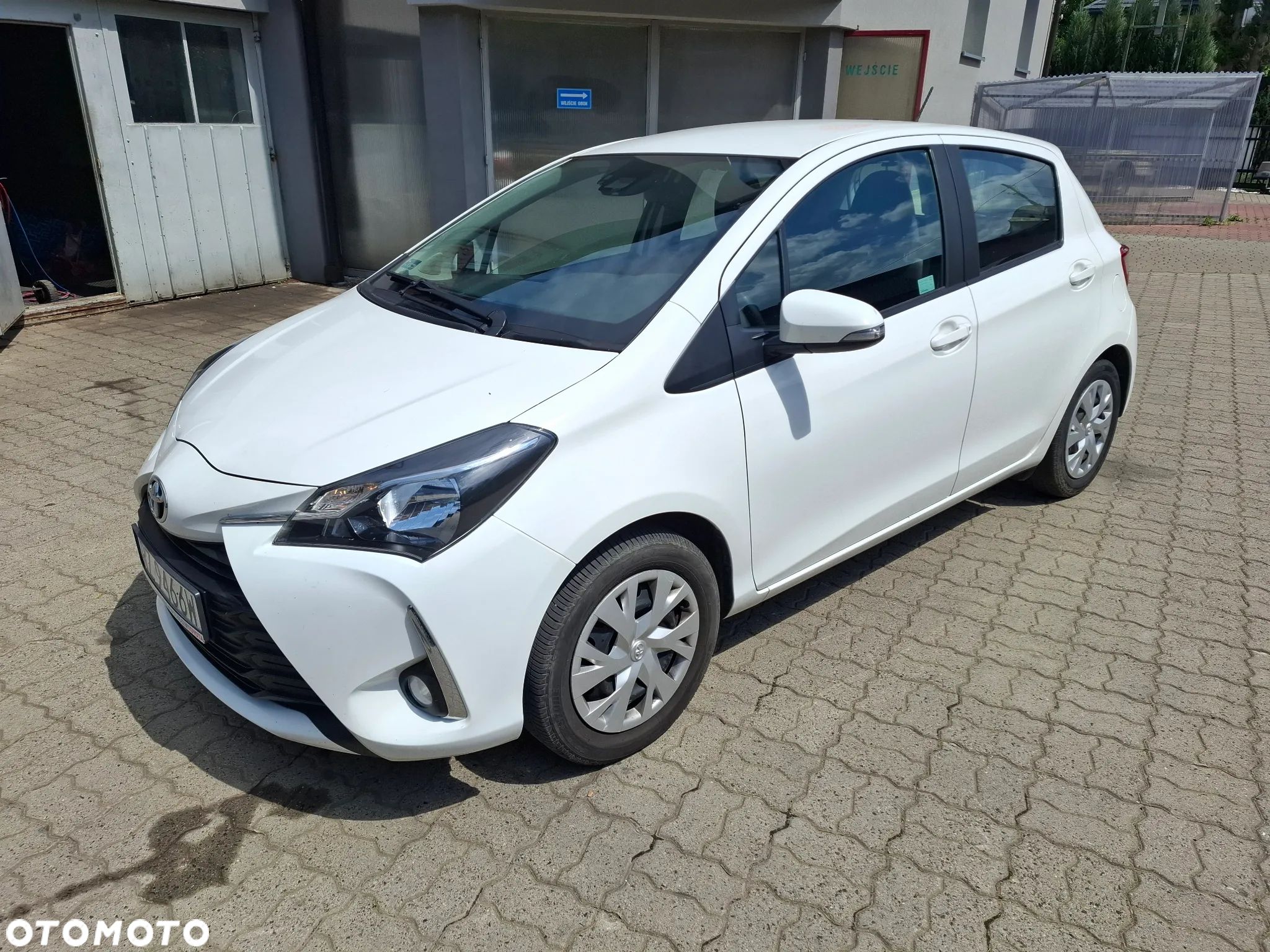 Toyota Yaris 1.5 Active - 1