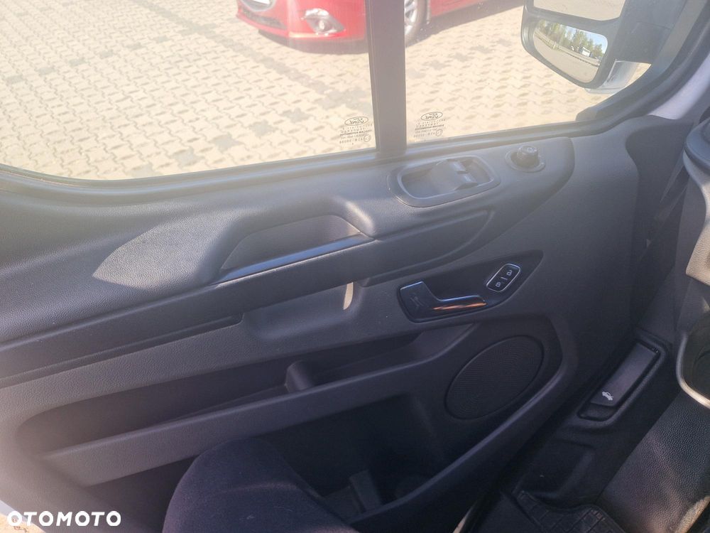 Ford TRANSIT CUSTOM - 14