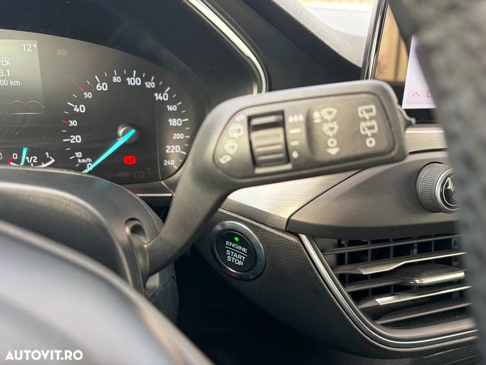 Ford Focus 1.0 EcoBoost Titanium - 20