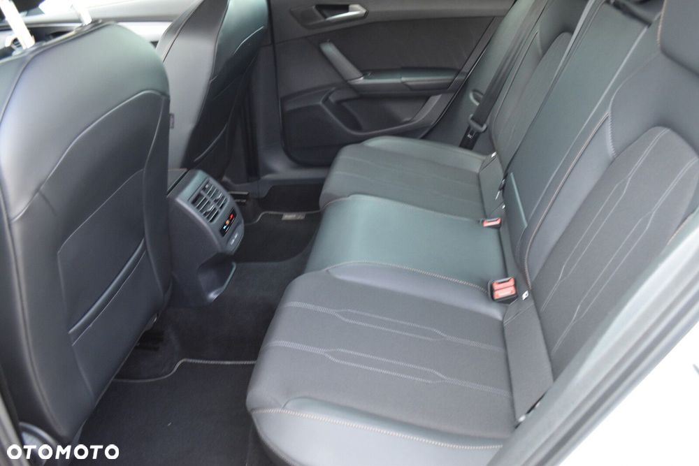 Cupra Formentor 1.5 eTSI mHEV DSG - 32