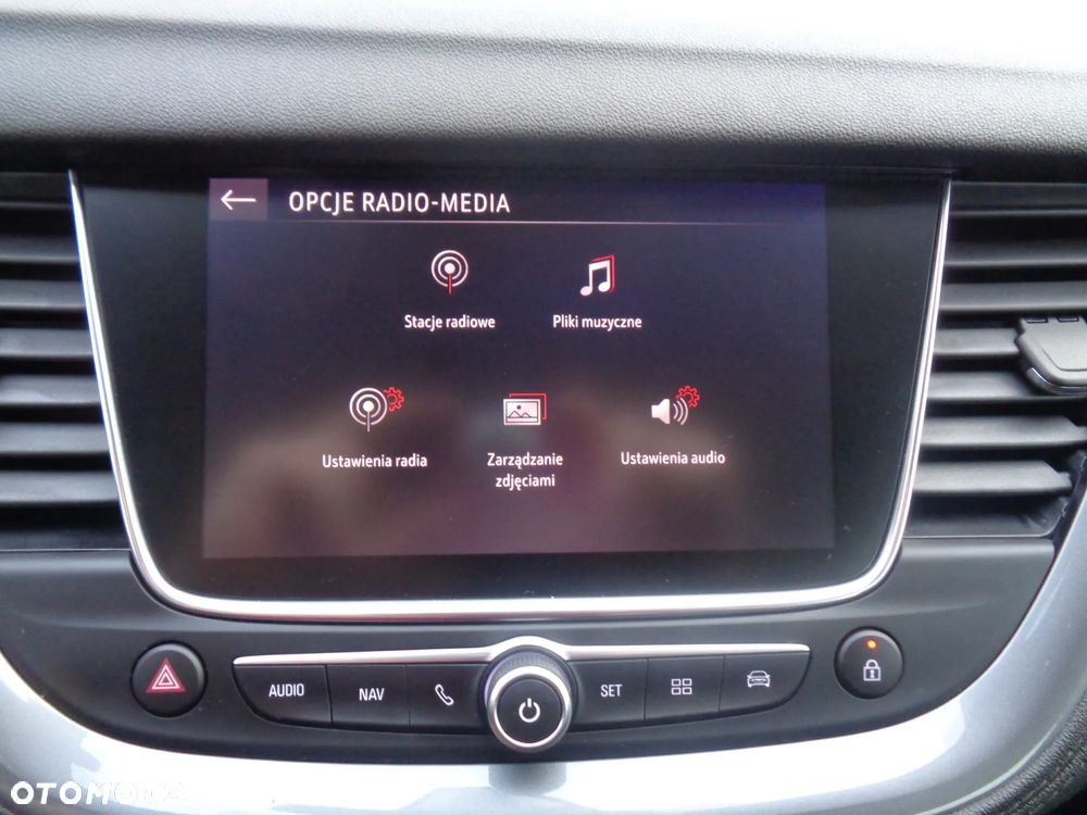 Opel Grandland X 2.0 D Start/Stop Automatik Business Innovation - 32