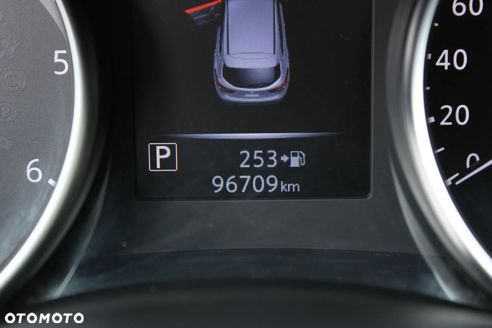 Nissan Qashqai 1.6 DCi N-Connecta Xtronic EU6 - 37
