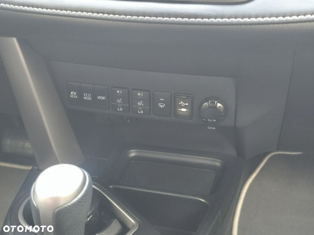 Toyota RAV4 - 17