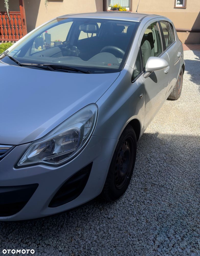 Opel Corsa 1.4 16V Cosmo - 3