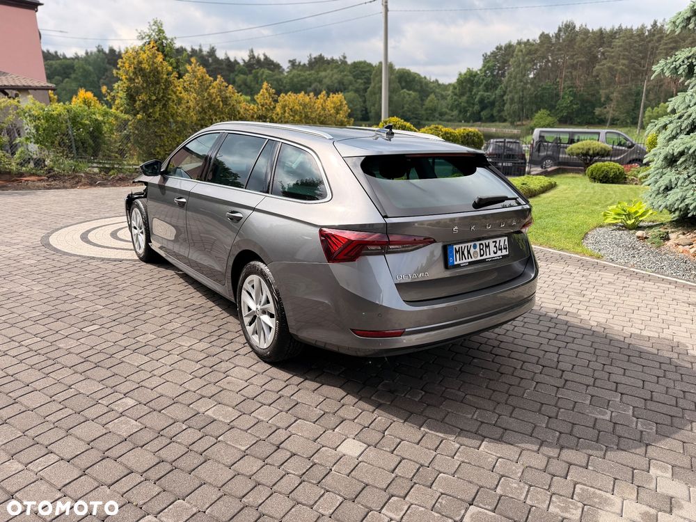 Skoda Octavia 2.0 TDI DSG Edition - 5