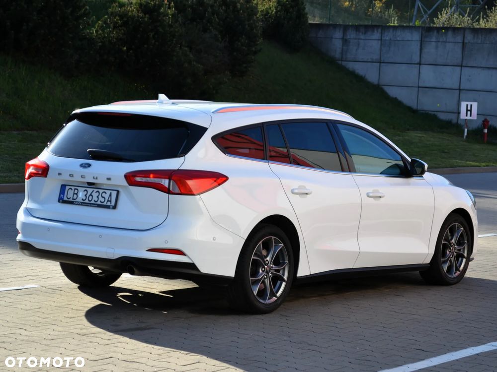 Ford Focus 2.0 TDCi Titanium ASS PowerShift - 2