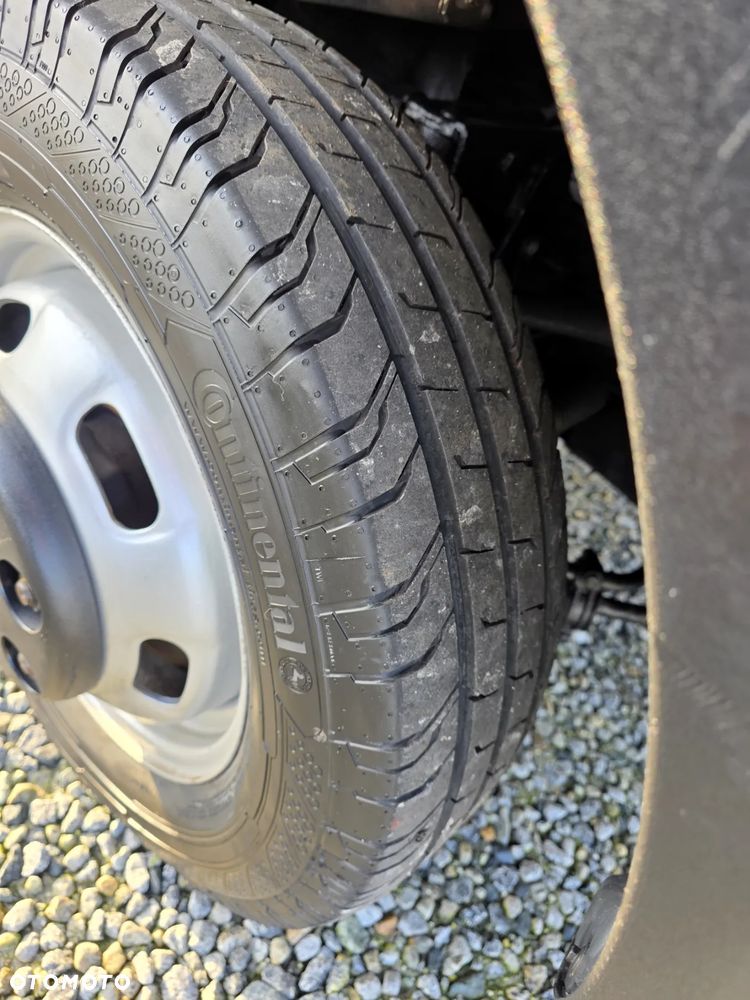 Iveco 35C18 3,0 HPI 180 KONNA SKRZYNIA 4,2M KLIMA WEBASTO 75T/KM PRZEBIEGU GWARANCJA IDEALNE BLIŻNIAKI DO 3,5T - 27