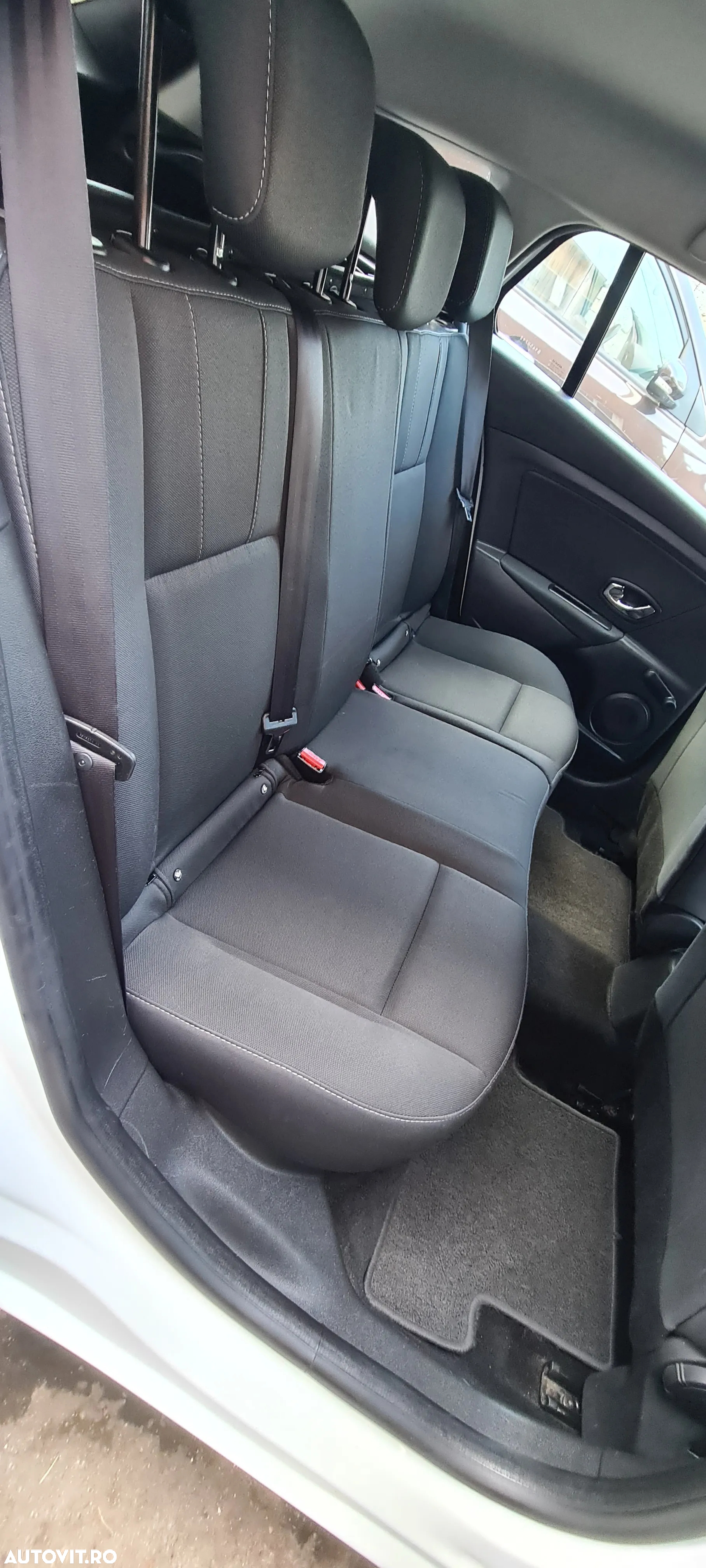 Renault Megane Estate Blue dCI Life - 15
