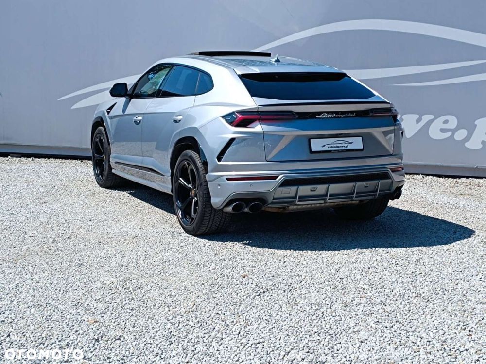 Lamborghini Urus - 22