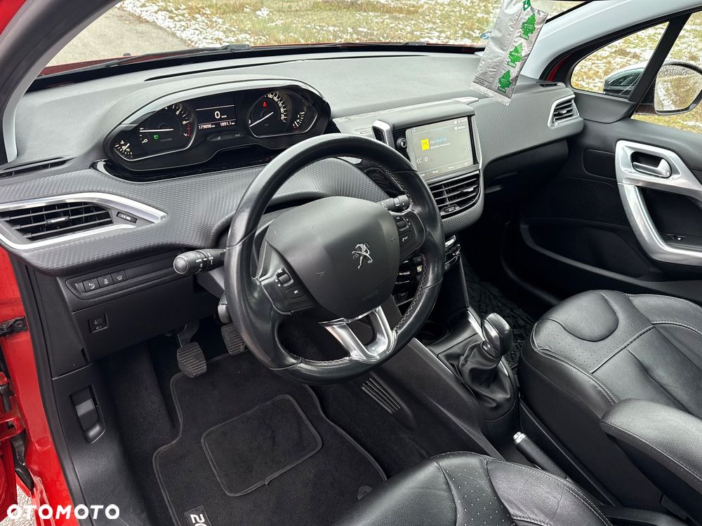 Peugeot 208 PureTech 110 Stop & Start Active - 11