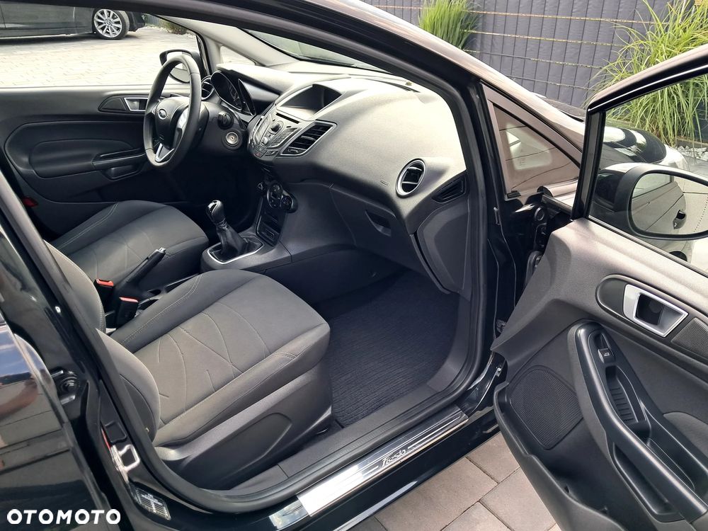 Ford Fiesta 1.0 Celebration - 10