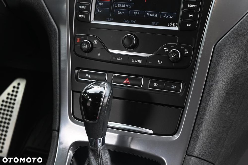Ford Mondeo - 34
