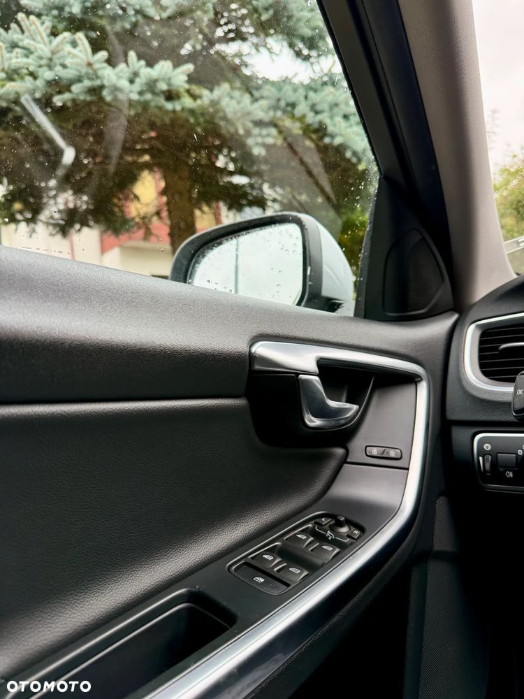 Volvo V60 - 14