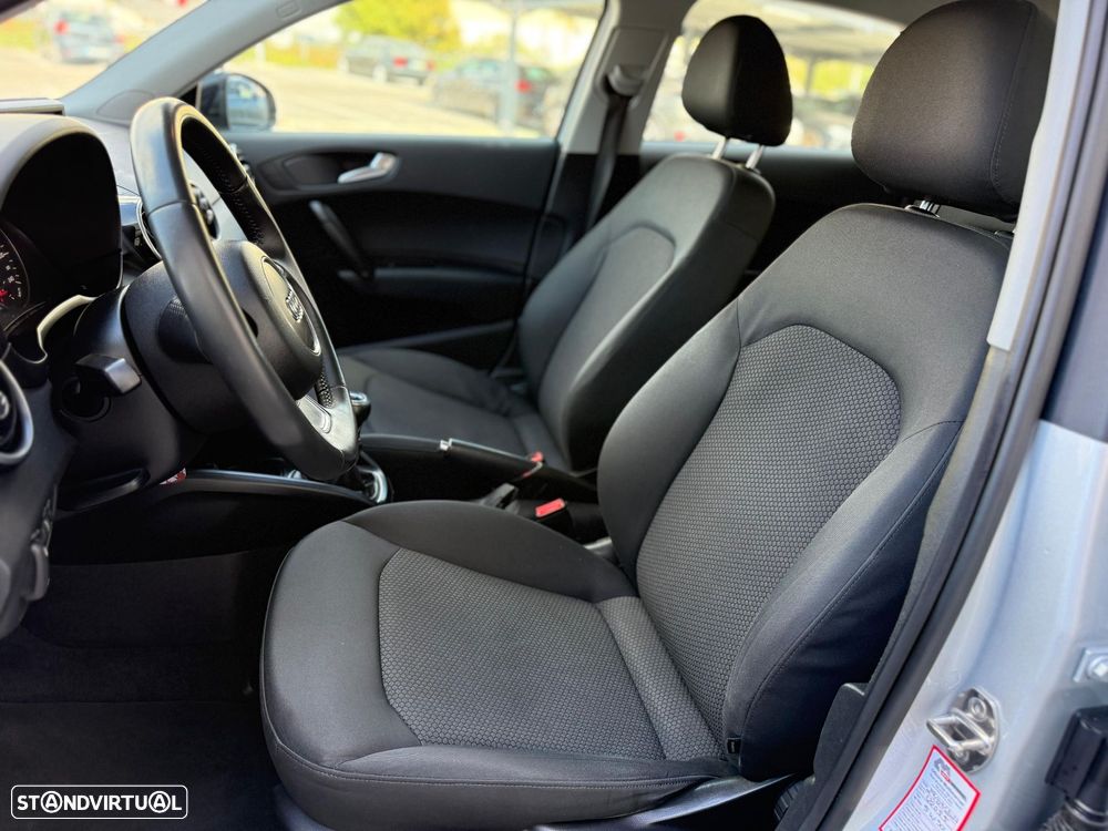Audi A1 Sportback 1.6 TDI S-line - 11