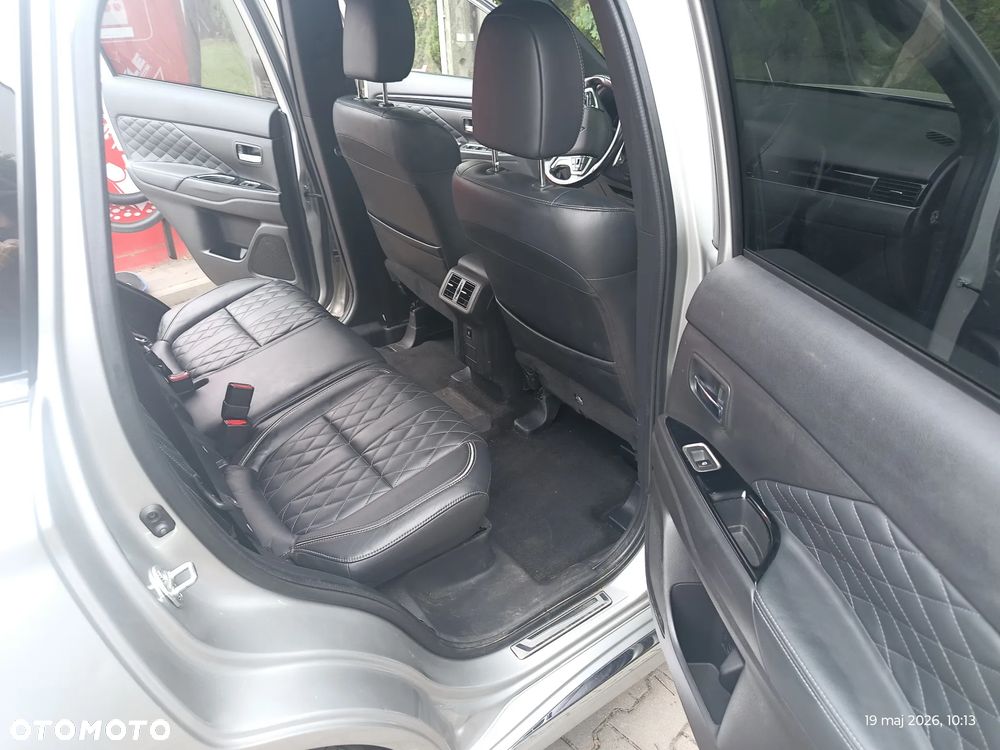 Mitsubishi Outlander - 18