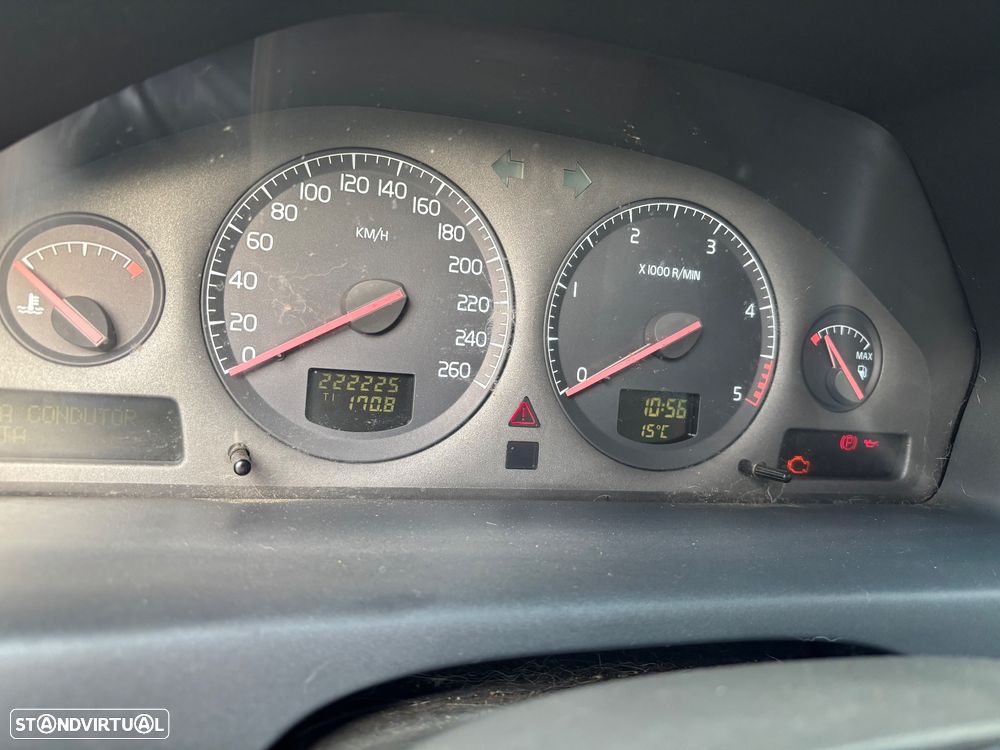 Volvo V70 2.5 D - 5