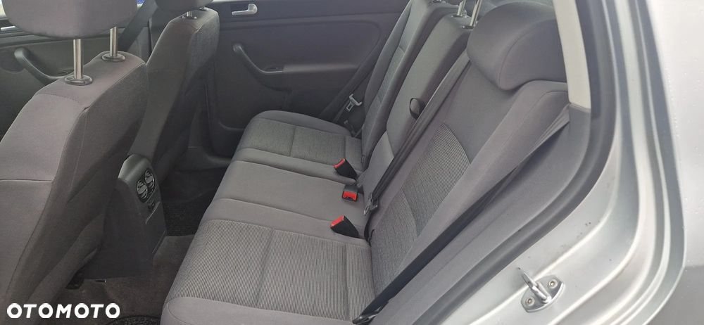 Volkswagen Golf Plus 1.6 FSI Tour Edition - 10