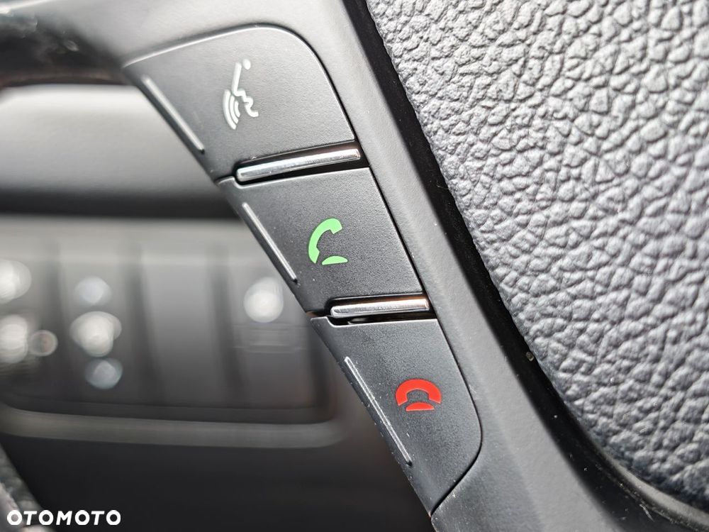 Kia Ceed - 31