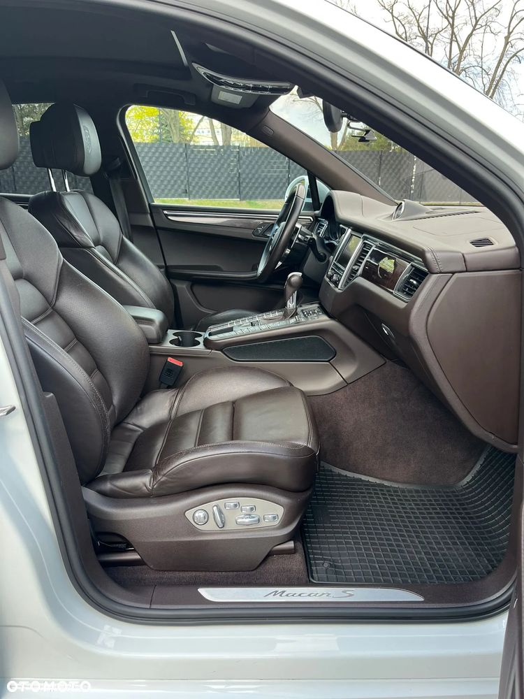 Porsche Macan - 15